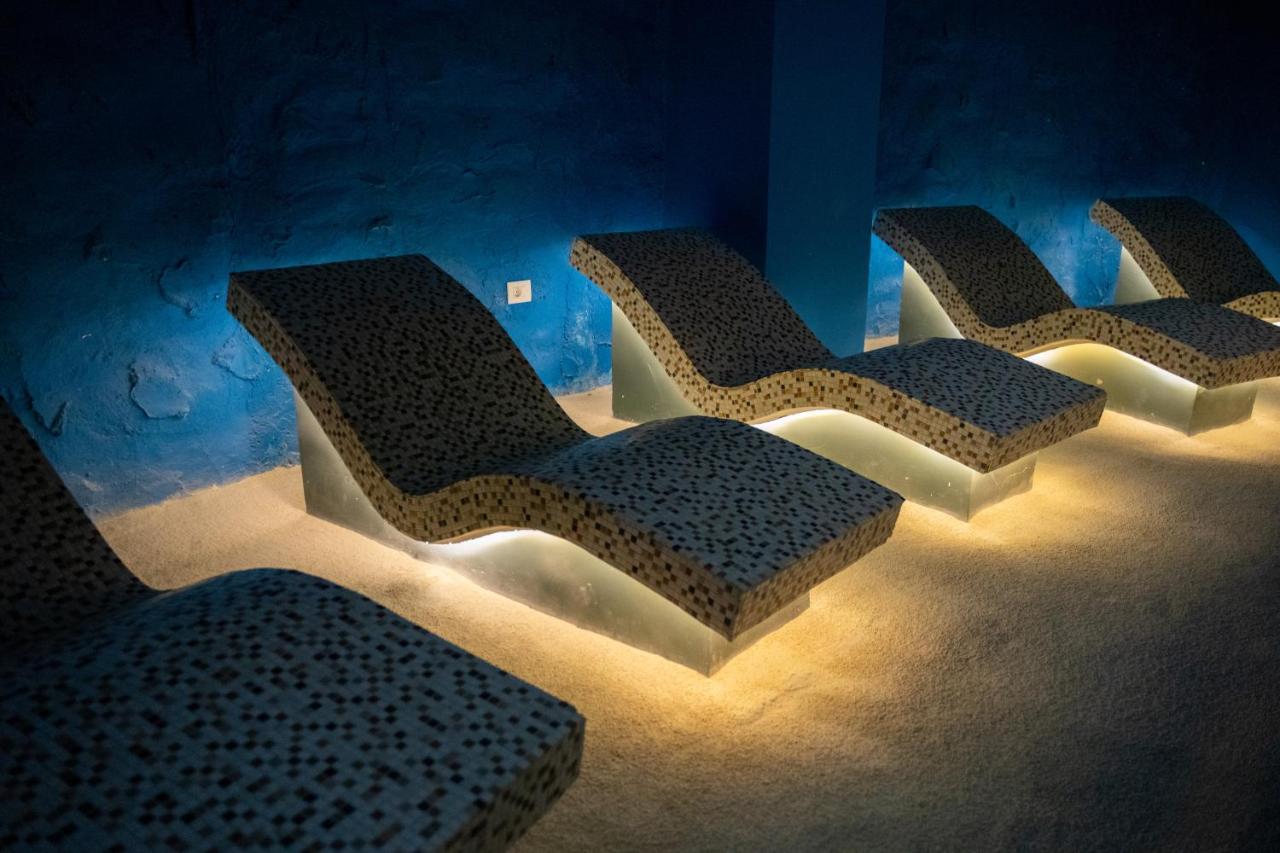 Bougainville Bay Hotel Sarandë エクステリア 写真 Salt cave at the Salt & Sea Spa