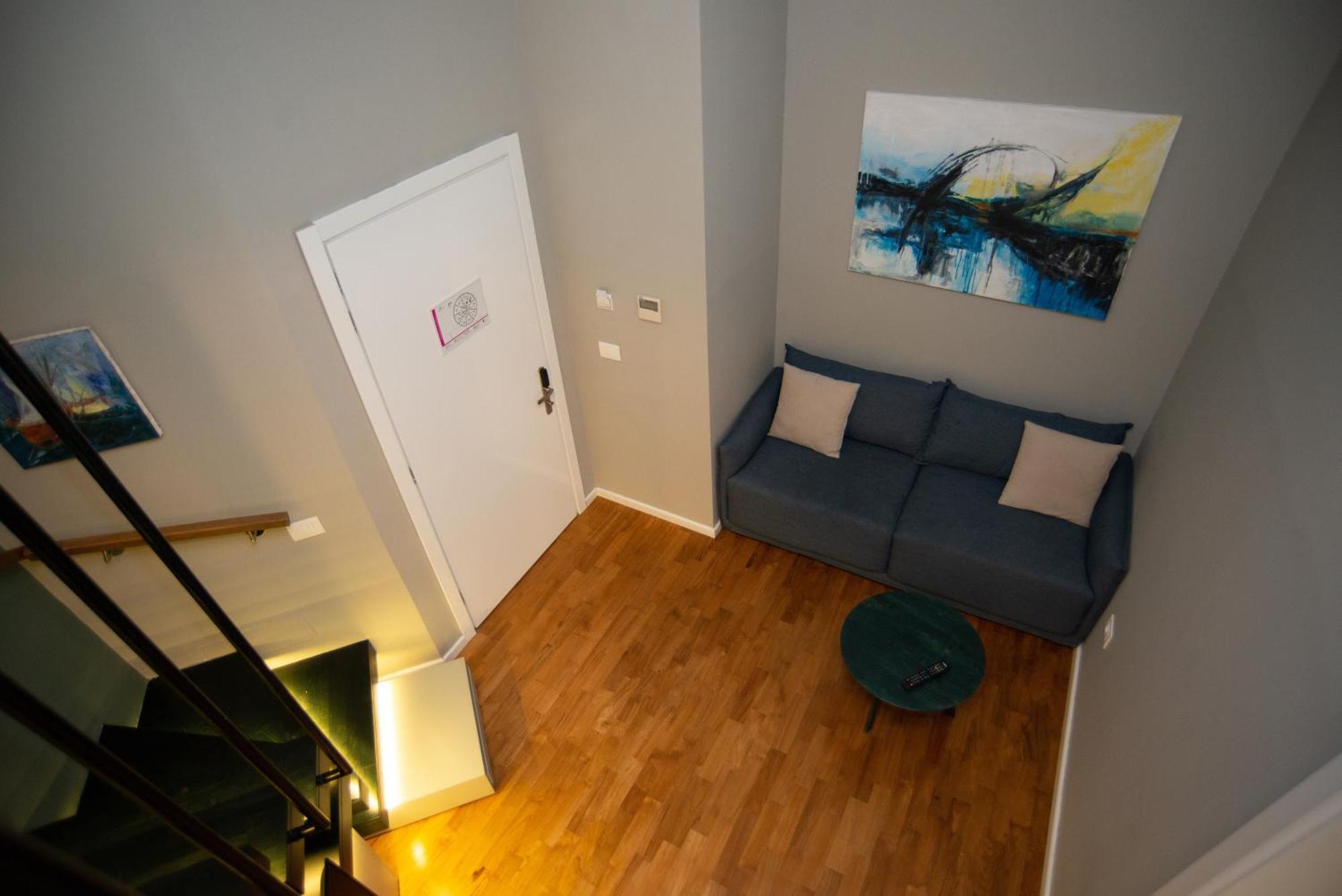 Bougainville Bay Hotel Sarandë エクステリア 写真 A living room in a typical apartment