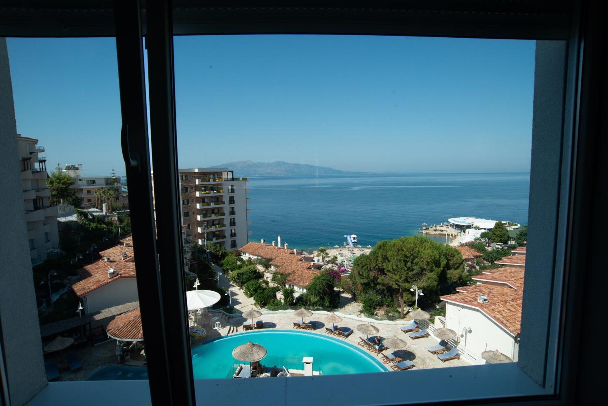 Bougainville Bay Hotel Sarandë 部屋 写真