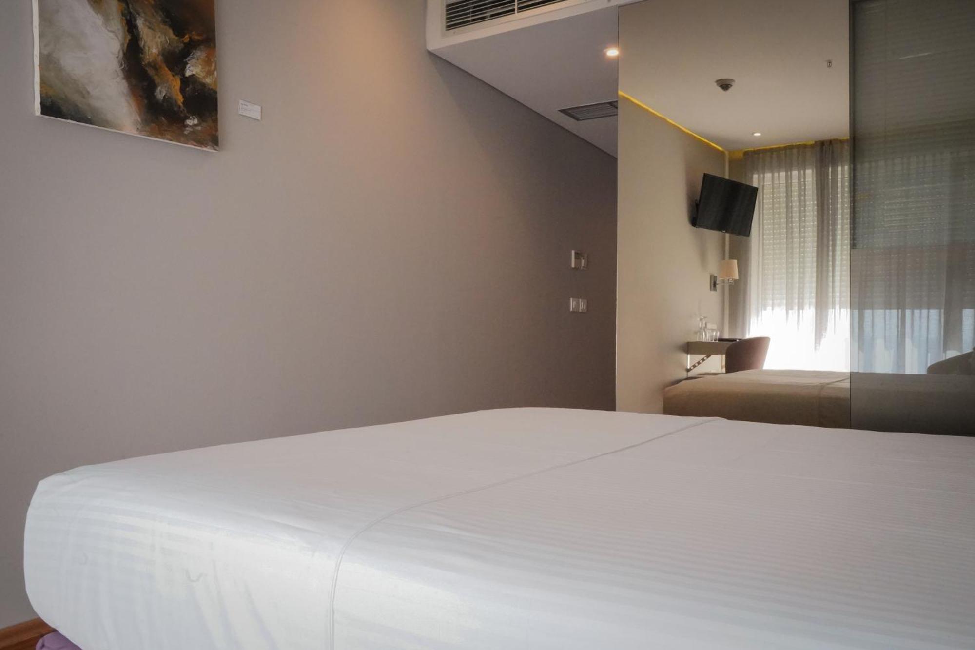 Bougainville Bay Hotel Sarandë エクステリア 写真