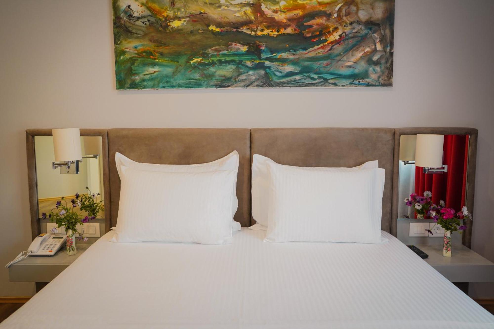 Bougainville Bay Hotel Sarandë エクステリア 写真