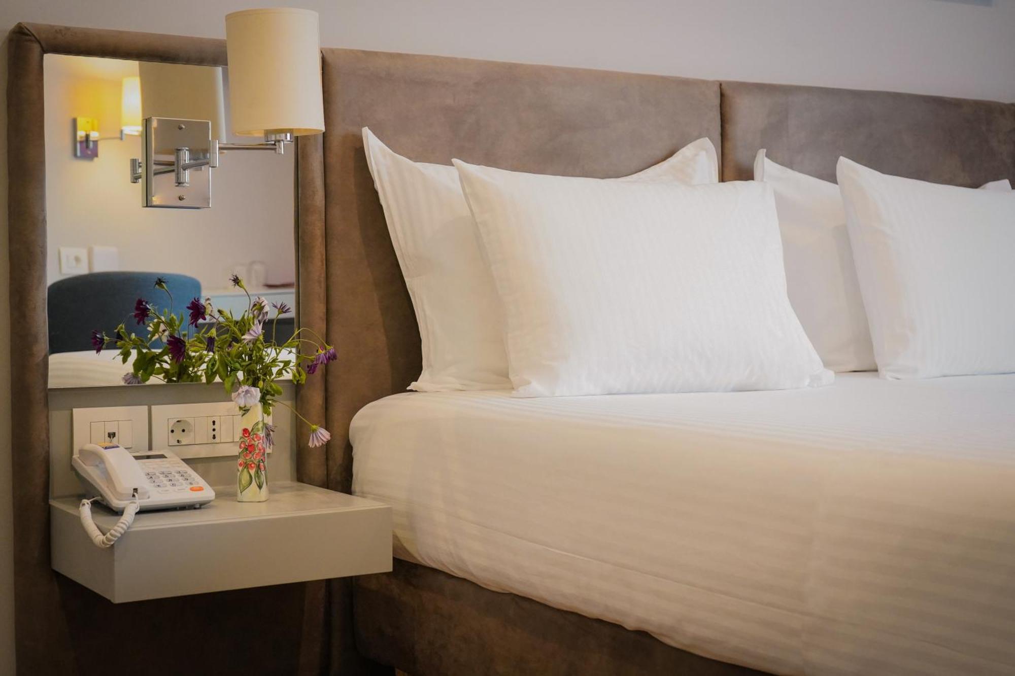 Bougainville Bay Hotel Sarandë エクステリア 写真