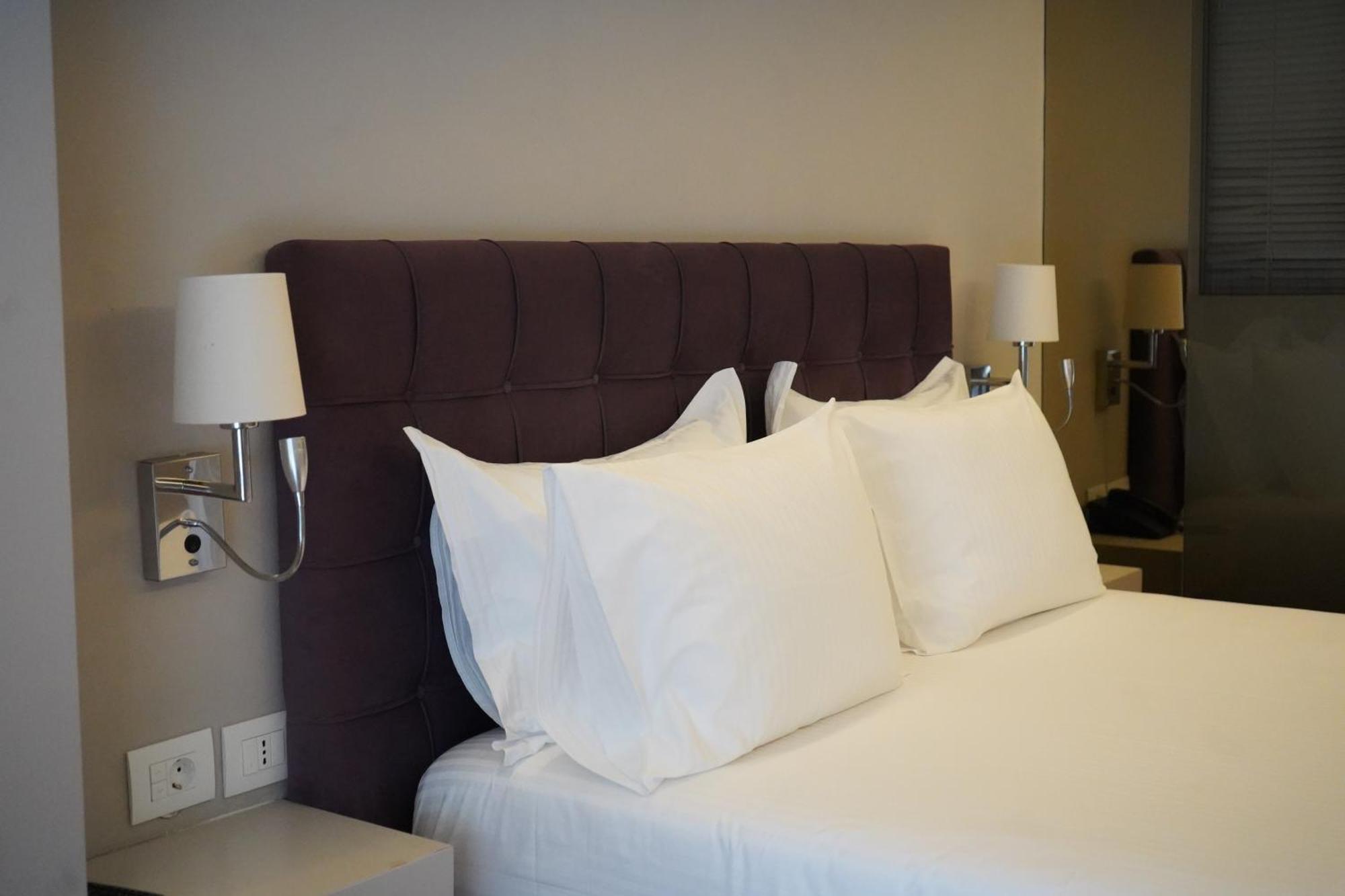 Bougainville Bay Hotel Sarandë エクステリア 写真